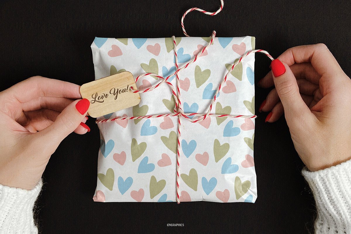 Nice and romantic gift wrapping.
