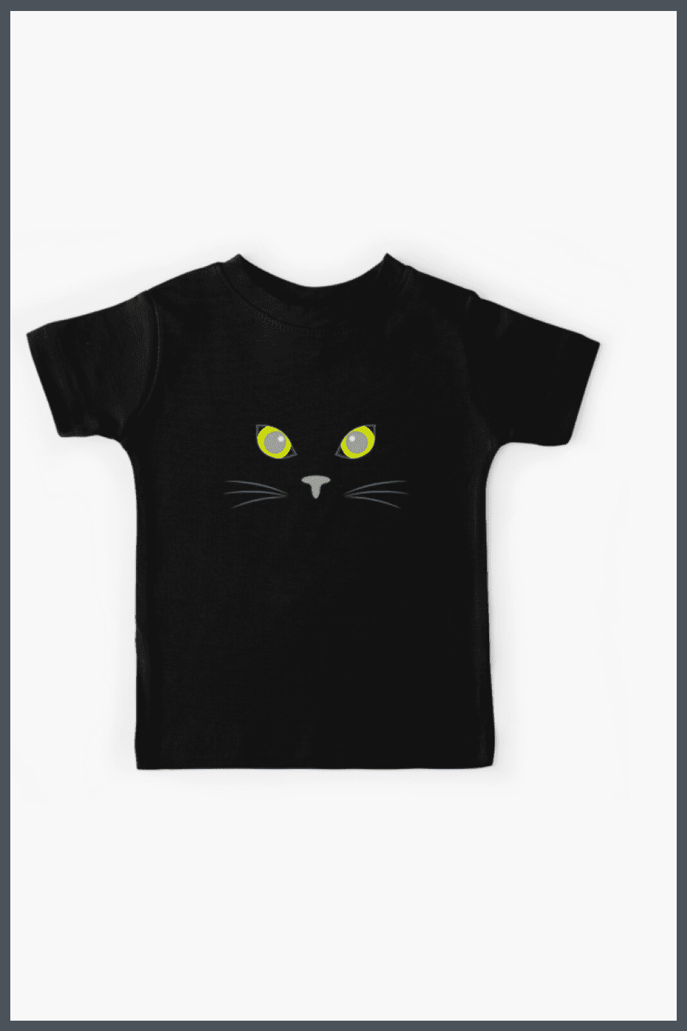 Laconic black T-shirt with a cat's face.