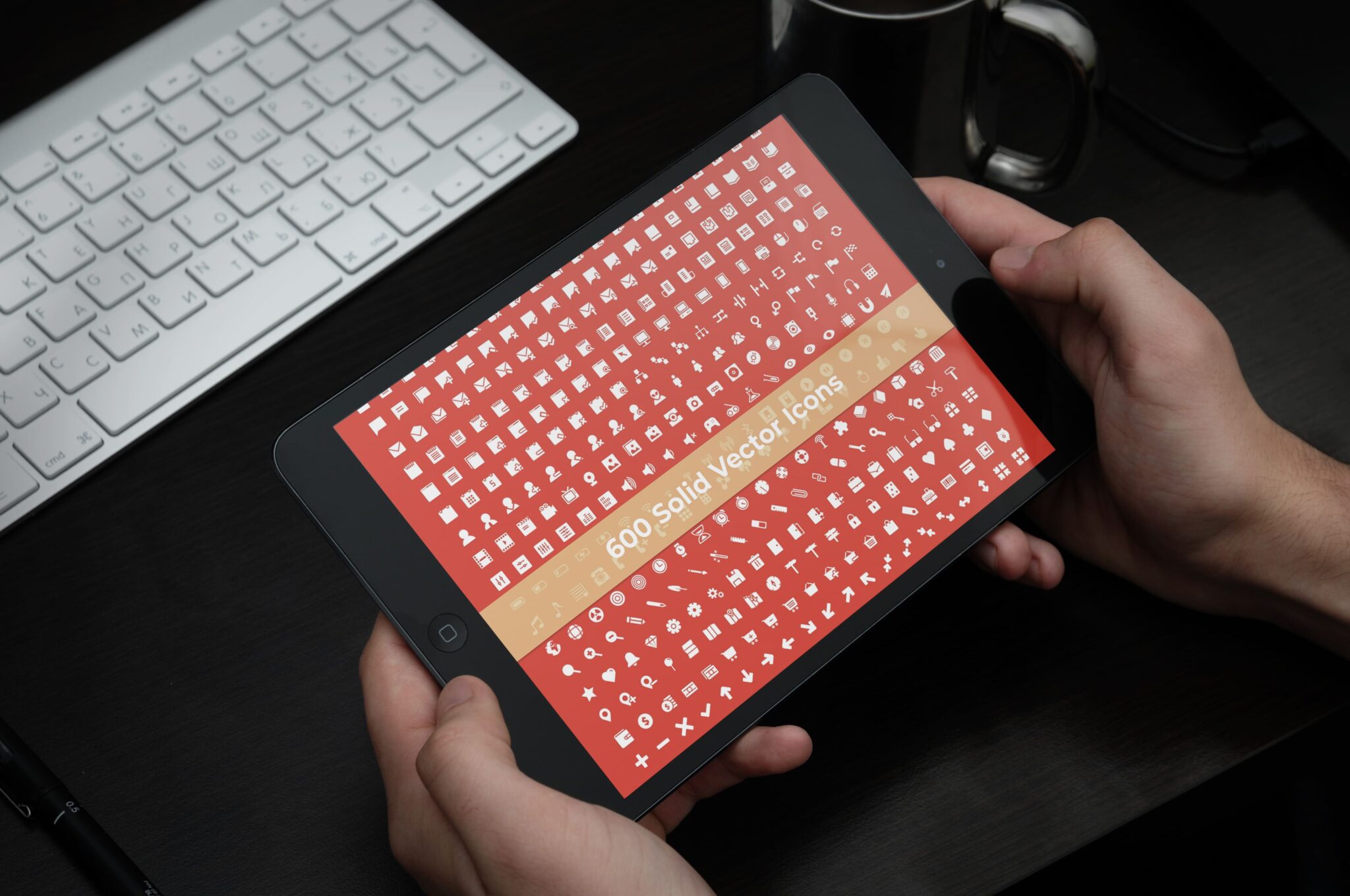 600 Solid Vector Icons – MasterBundles