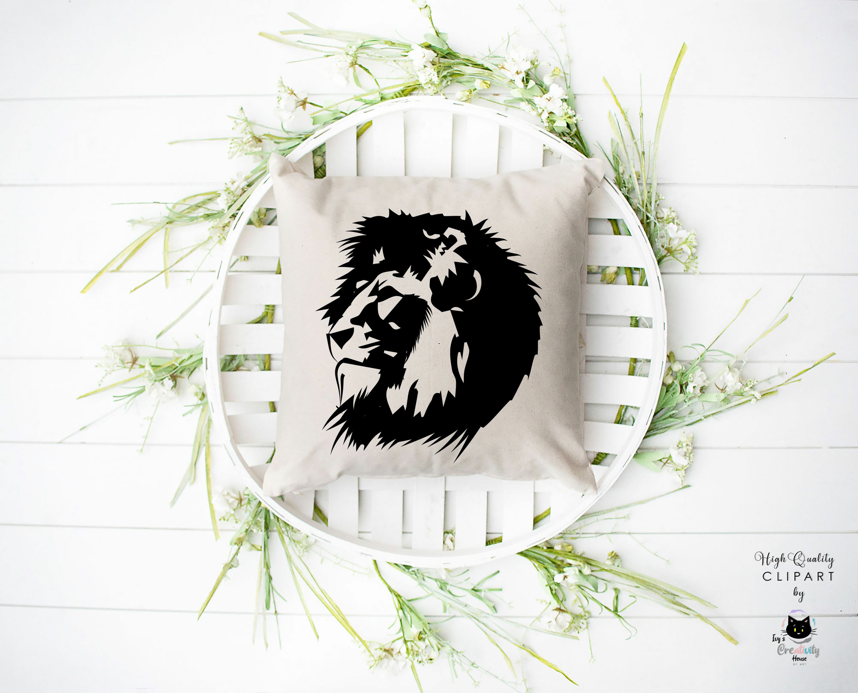 Eco decorative pillow with lion head.