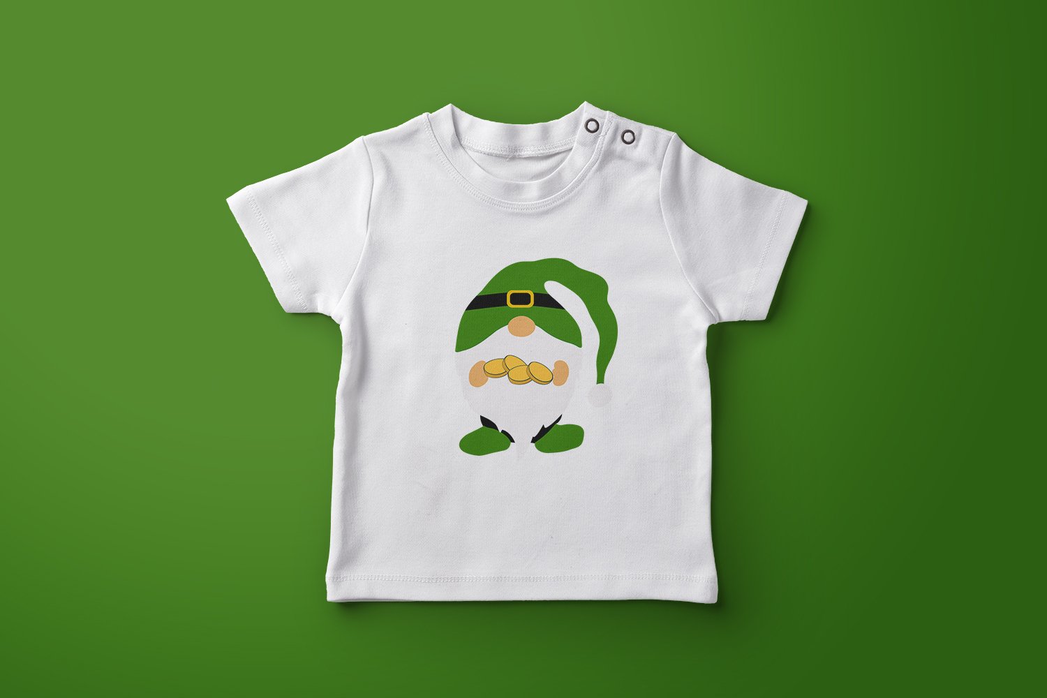 High quality t-shirt with green gnome.