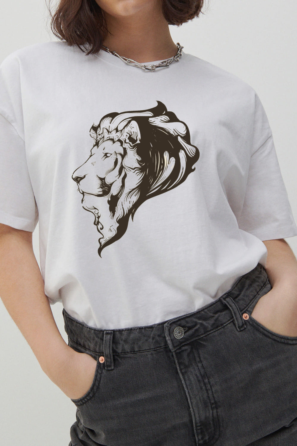 Lion Head Illustration Mascot Logo.
