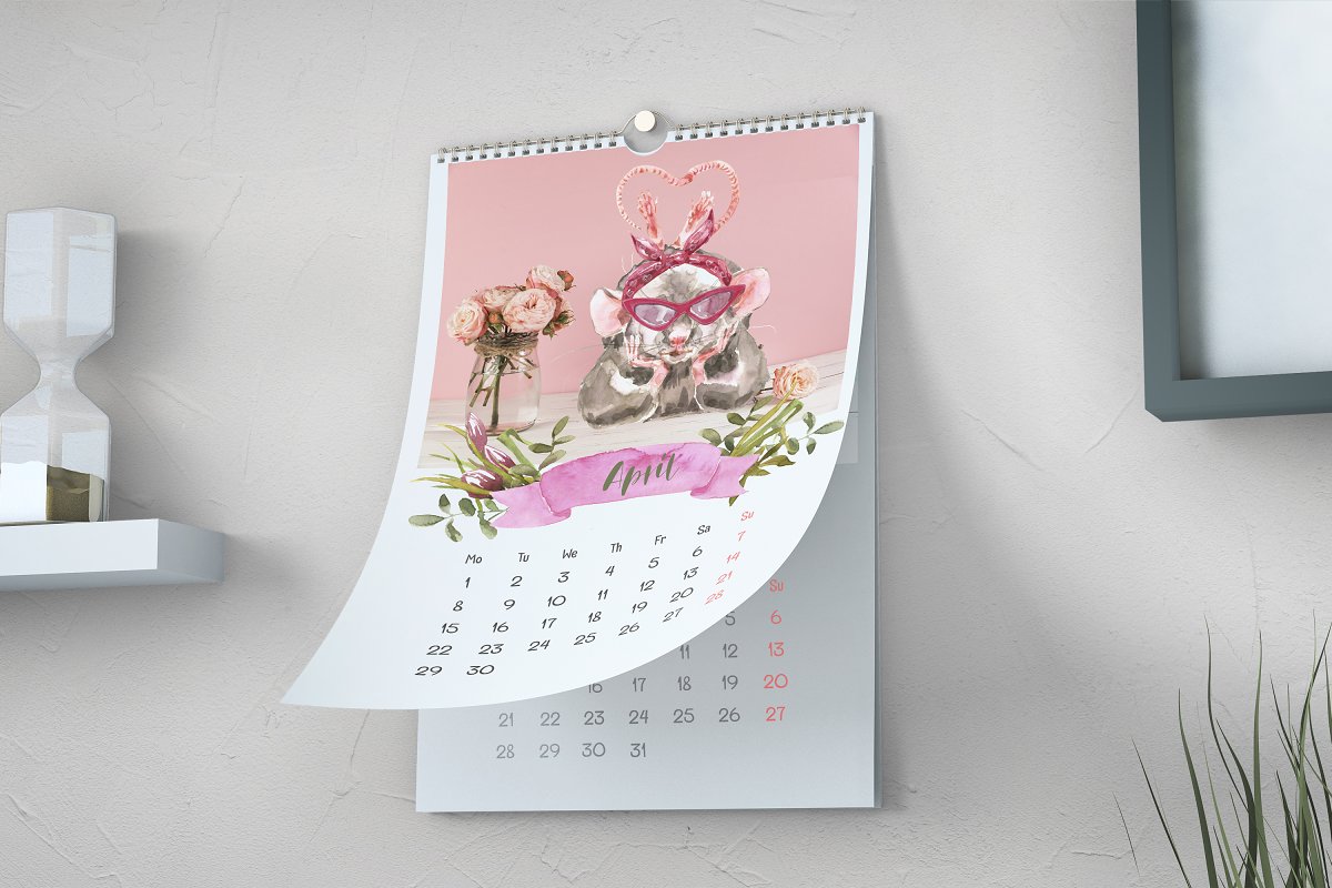 Use these beautiful watercolor elements for your calendar.