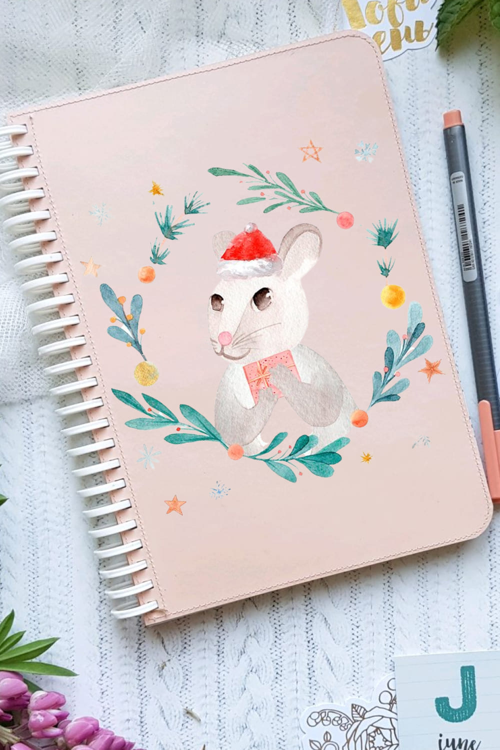 Cute illustrations will look great on your creative notes.