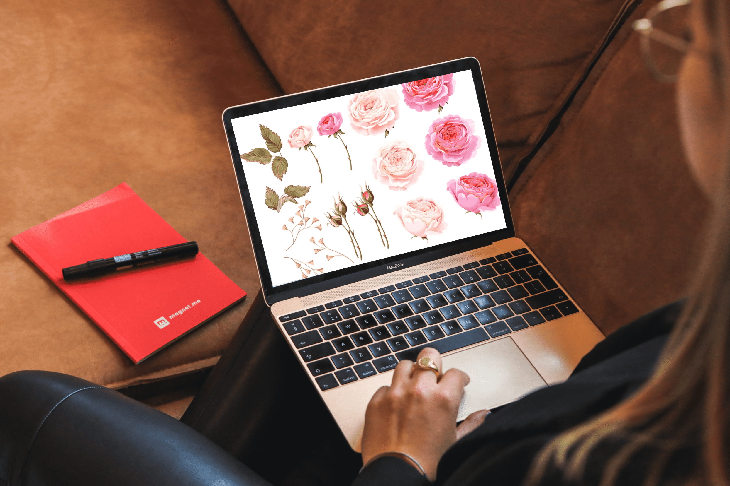 Rose Pattern - one more laptop.
