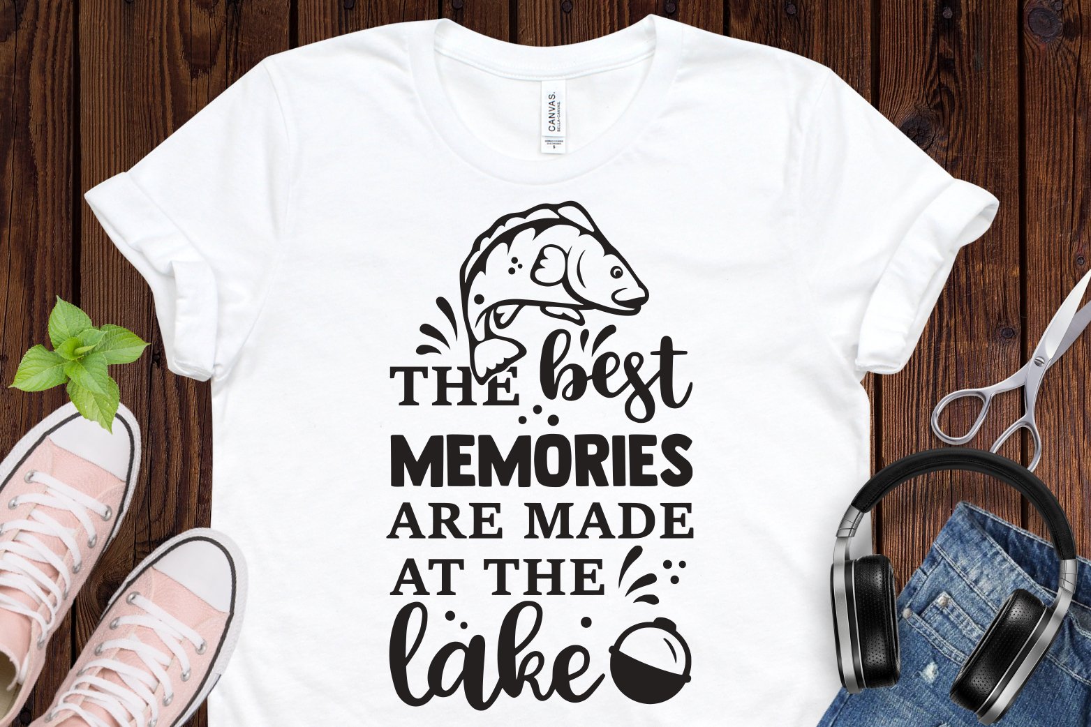 All the best memories are made at the lakes.