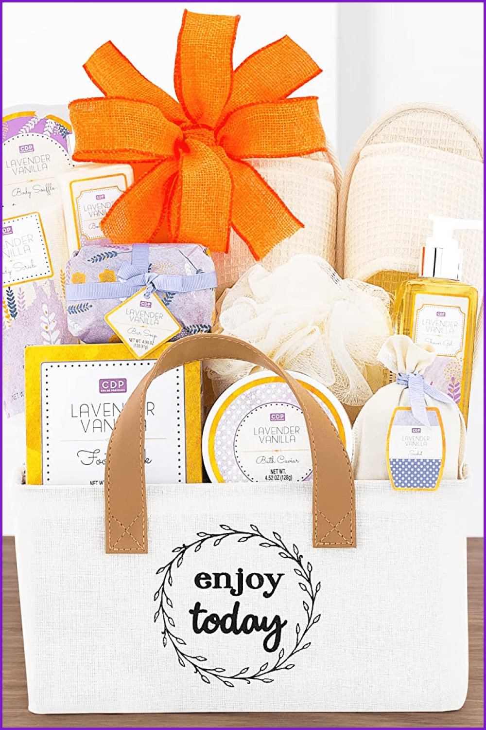 Basket with spa products.