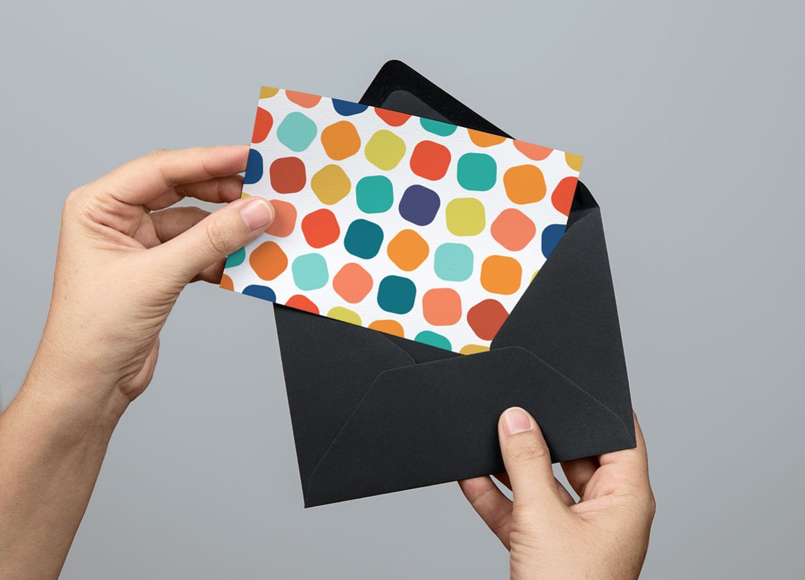Colorful card with the circles.