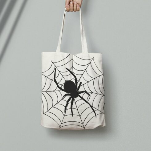 White eco bag with spider.