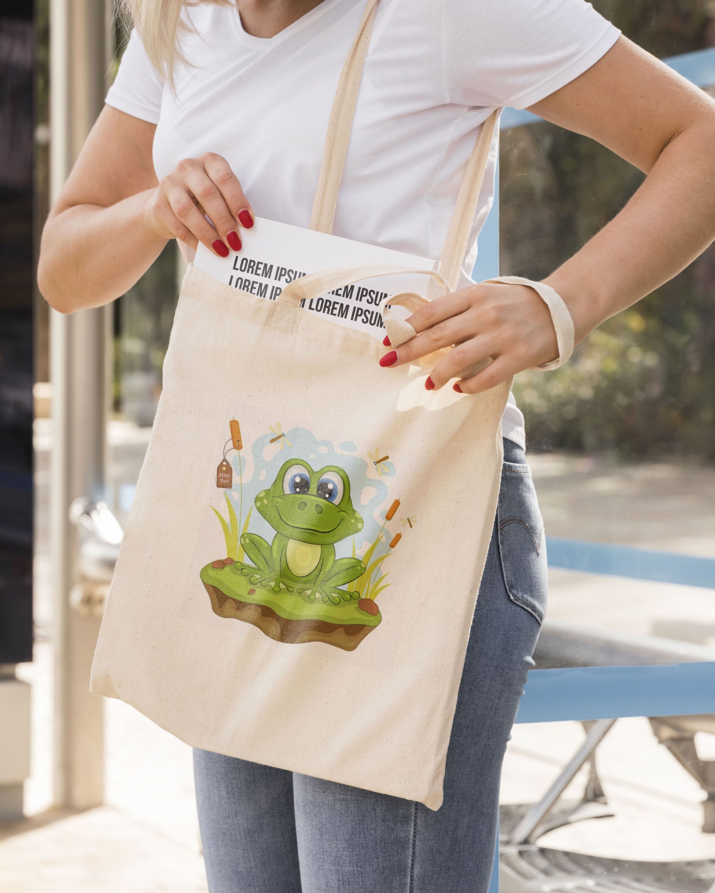 Shopping bag with cartoon green frog.