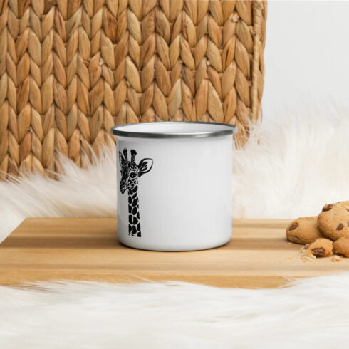 White tea cup with the giraffe.