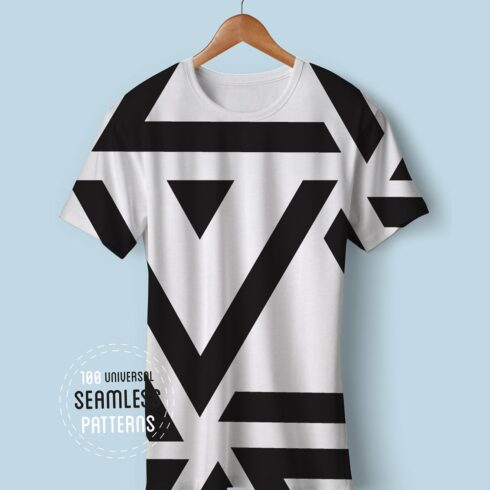 T-shirt with black lines.