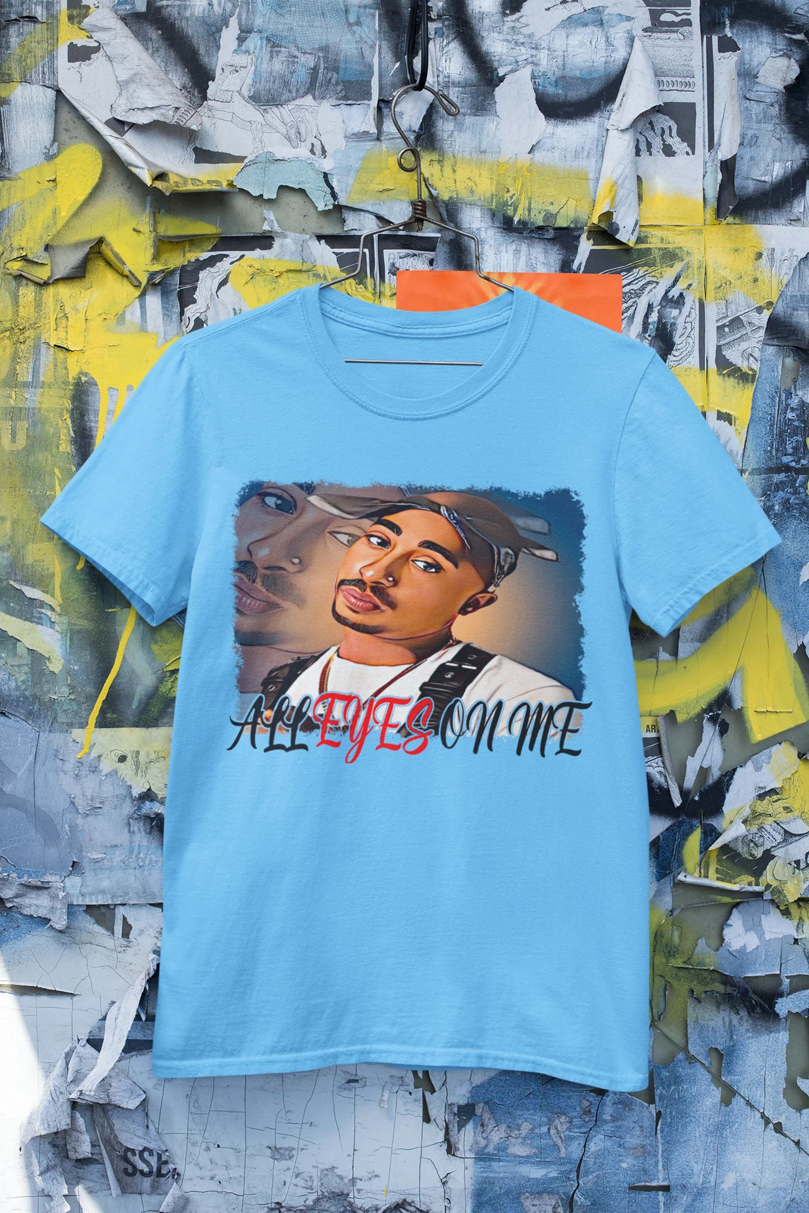 Blue t-shirt with the Tupac face image.