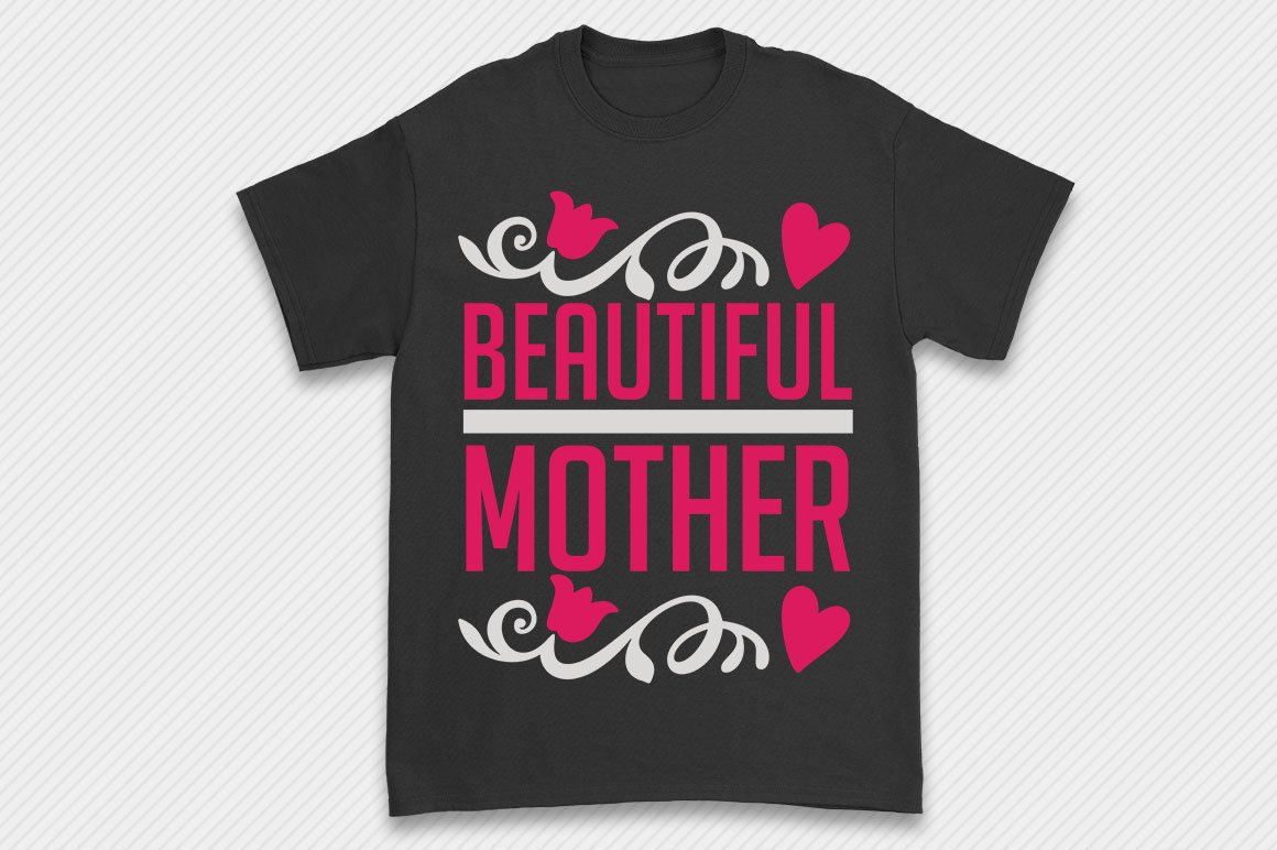 Black T-shirt with a wonderful inscription about mom.