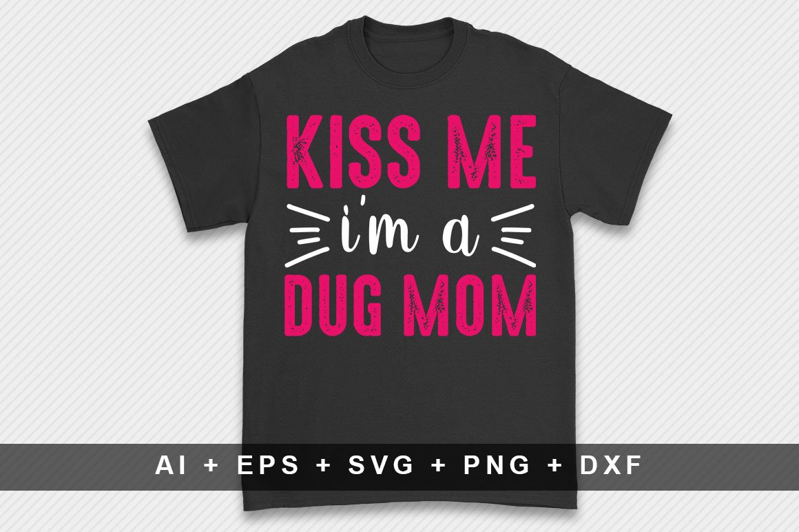 Black women's t-shirt with a beautiful print with the inscription about mom.