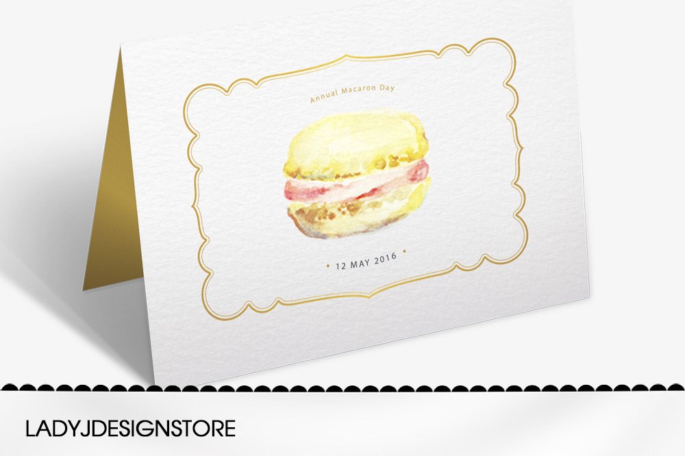 Delicate yellow macaroon with a yellow border.