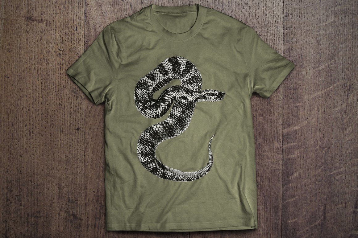Dark green T-shirt with moccasin snake print.