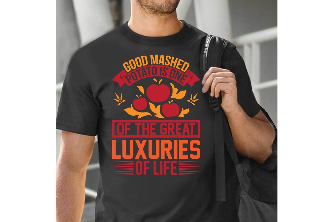 Black T-shirt with gorgeous apple print and slogan.