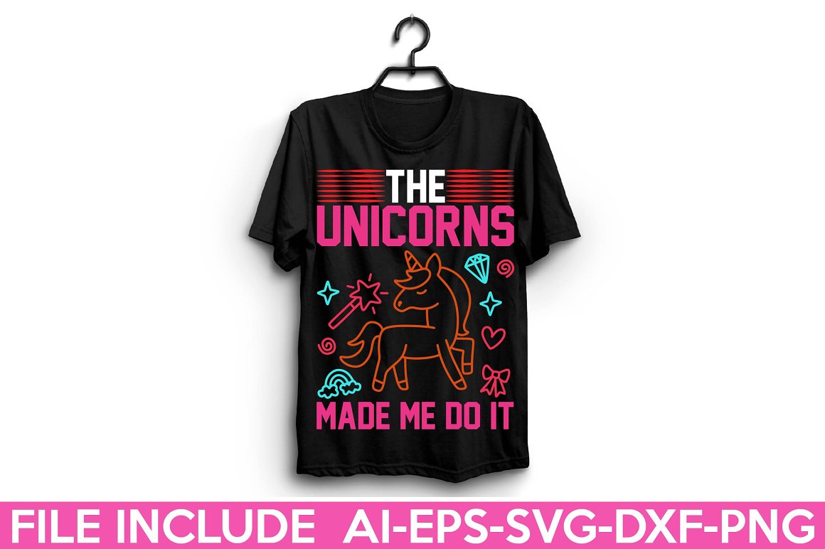 Black t-shirt with the lettering "The unicorns made me do it".