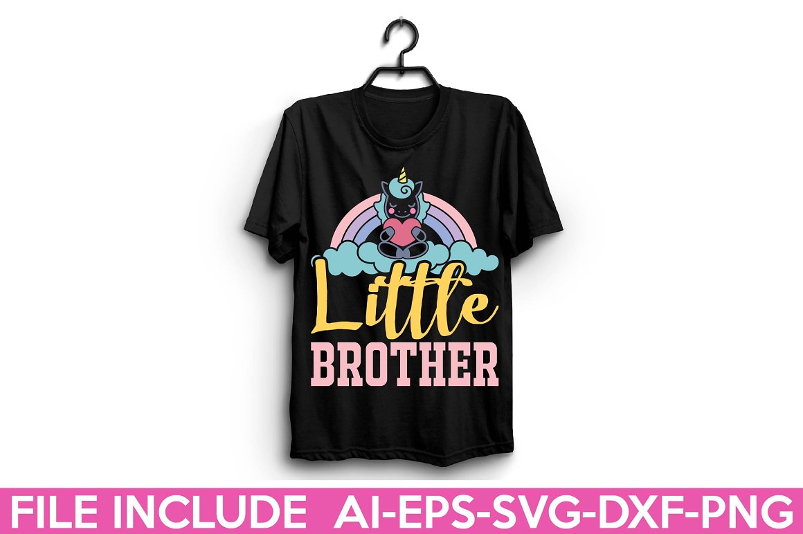 Black t-shirt with the lettering "Little brother".