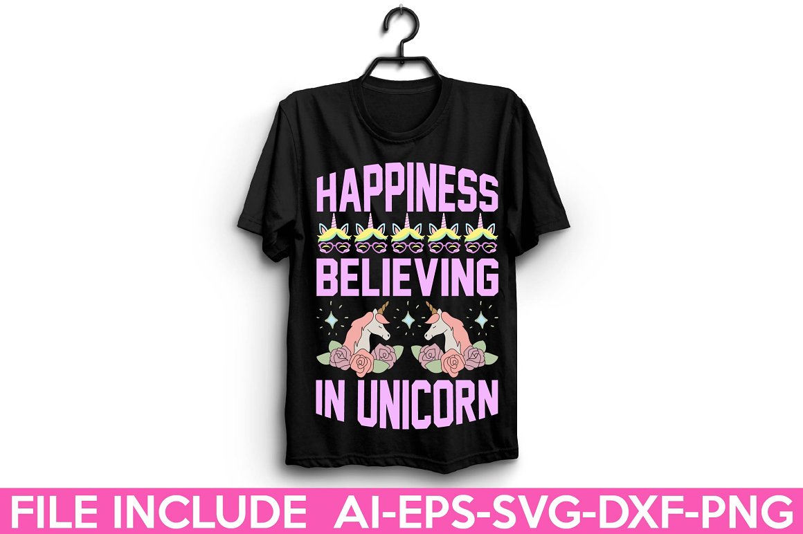 Black t-shirt with the lettering "Happiness believing in unicorn".