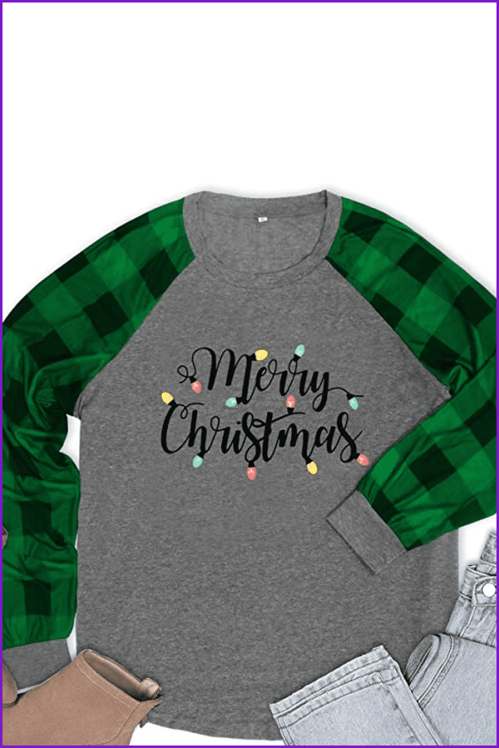 Long-sleeved t-shirt with checkered sleeves and the inscription Merry Christmas with colorful lights on the edges of the letters.