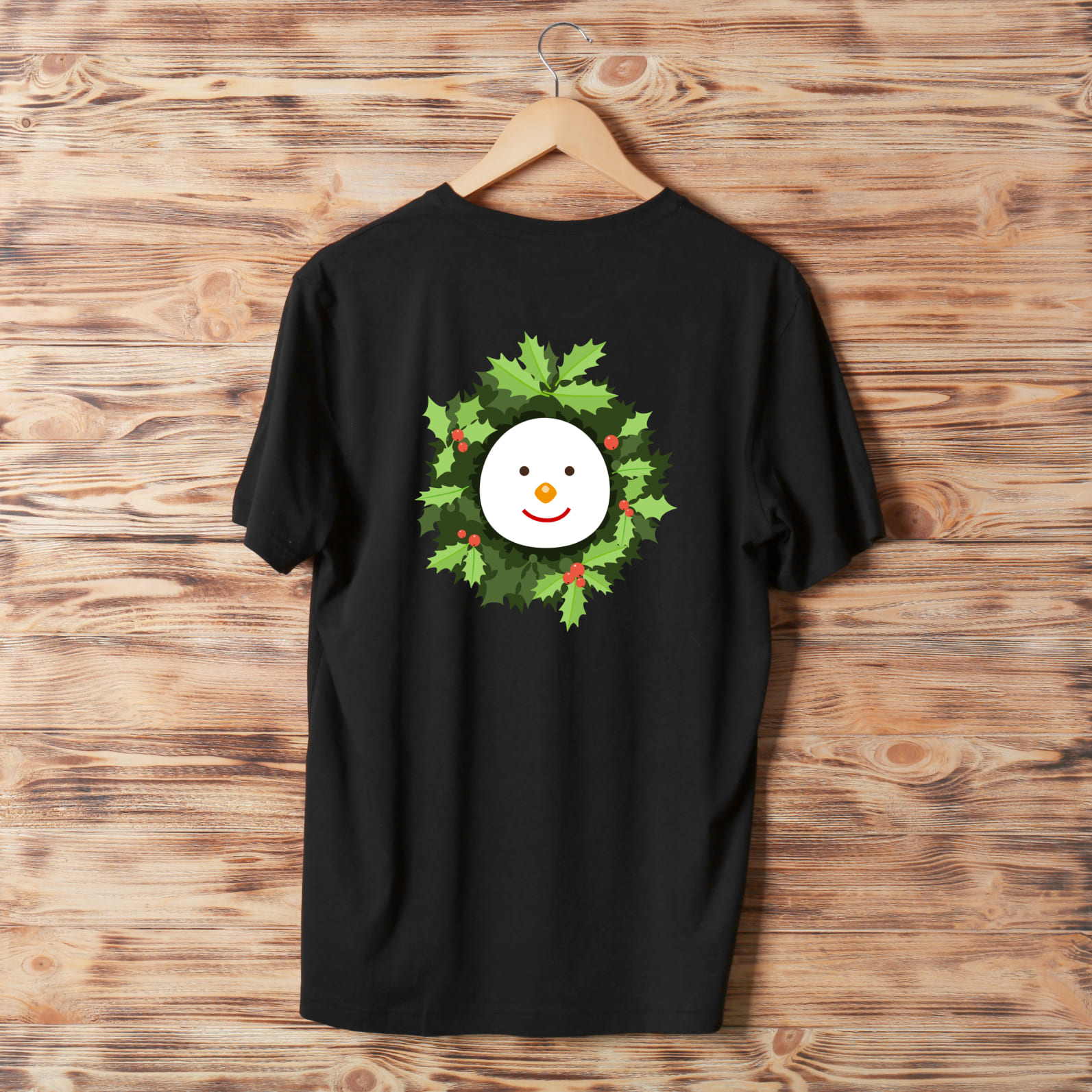 Oversize black t-shirt with the cute snowman face.