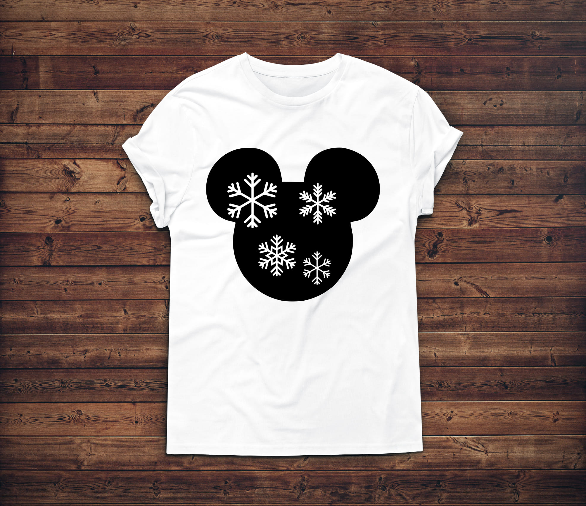 Cute mickey mouse face for a winter time.