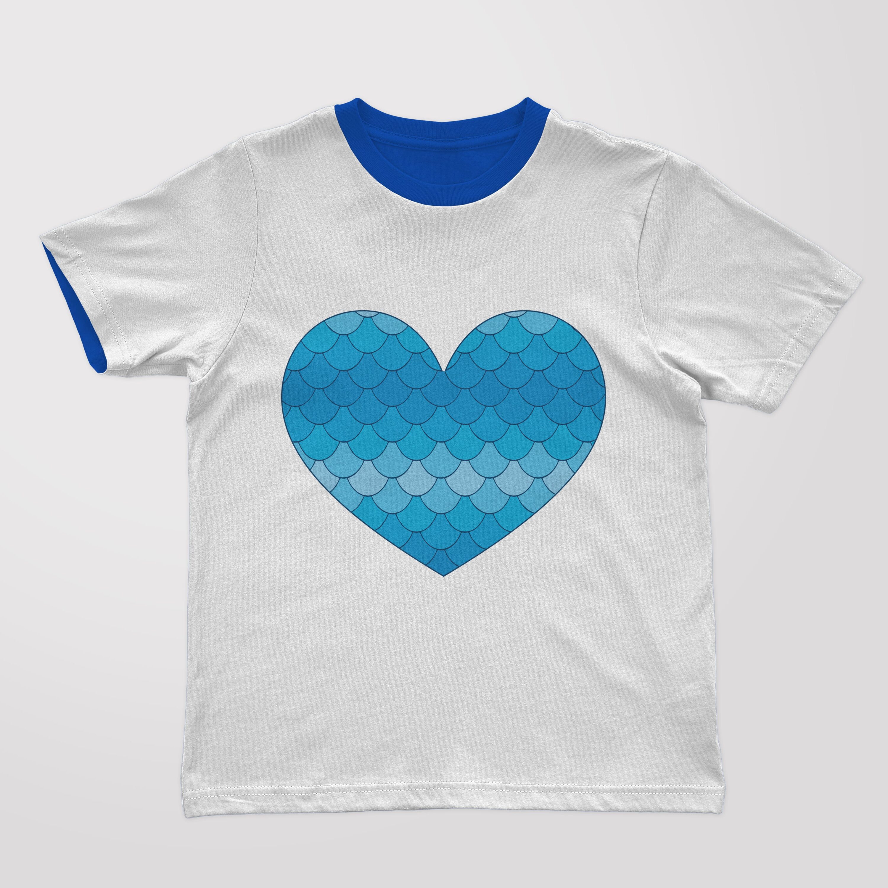 So cute light t-shirt with the blue heart.
