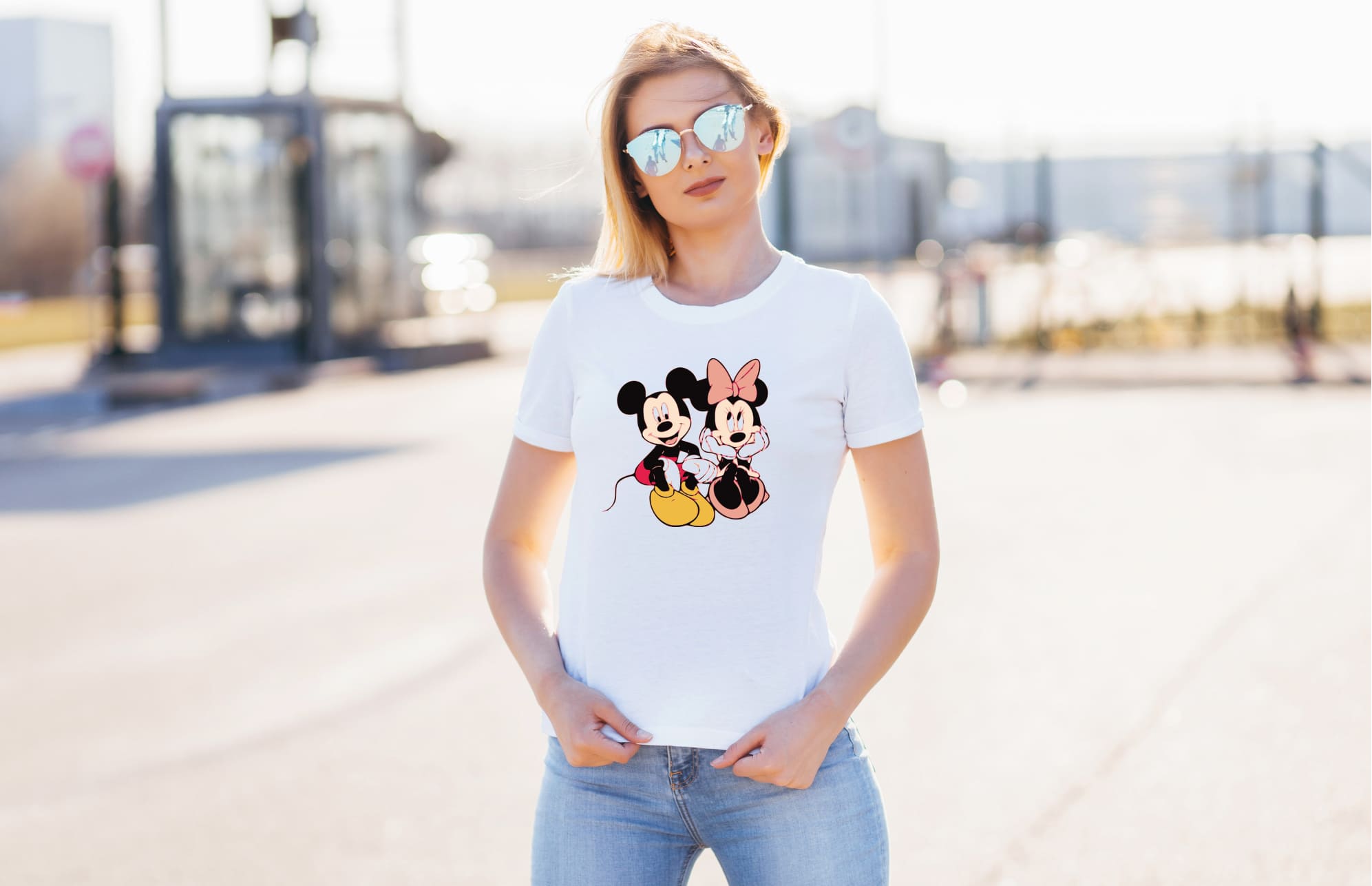 Lovely mickey mouse couple on the t-shirt.