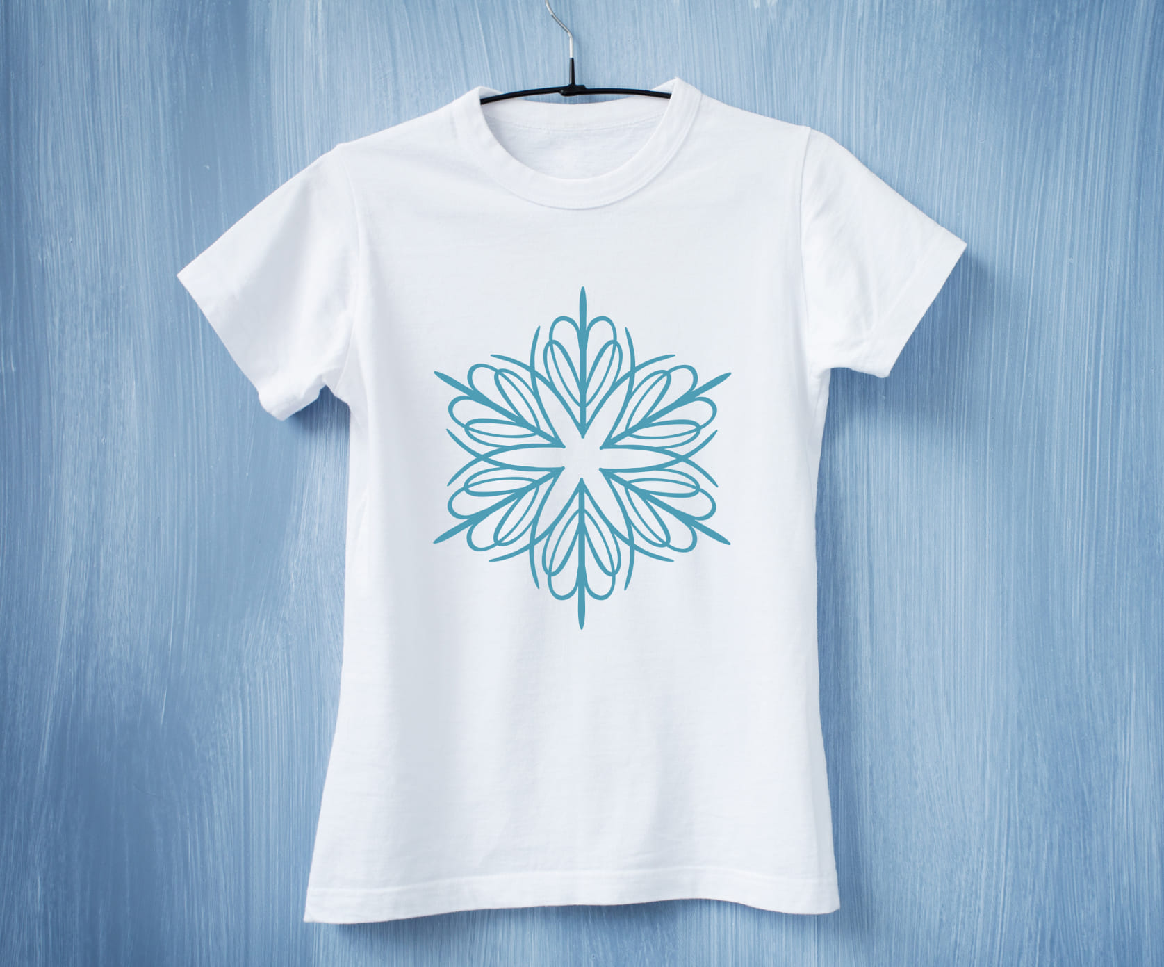 Soft snowflake in a blue.
