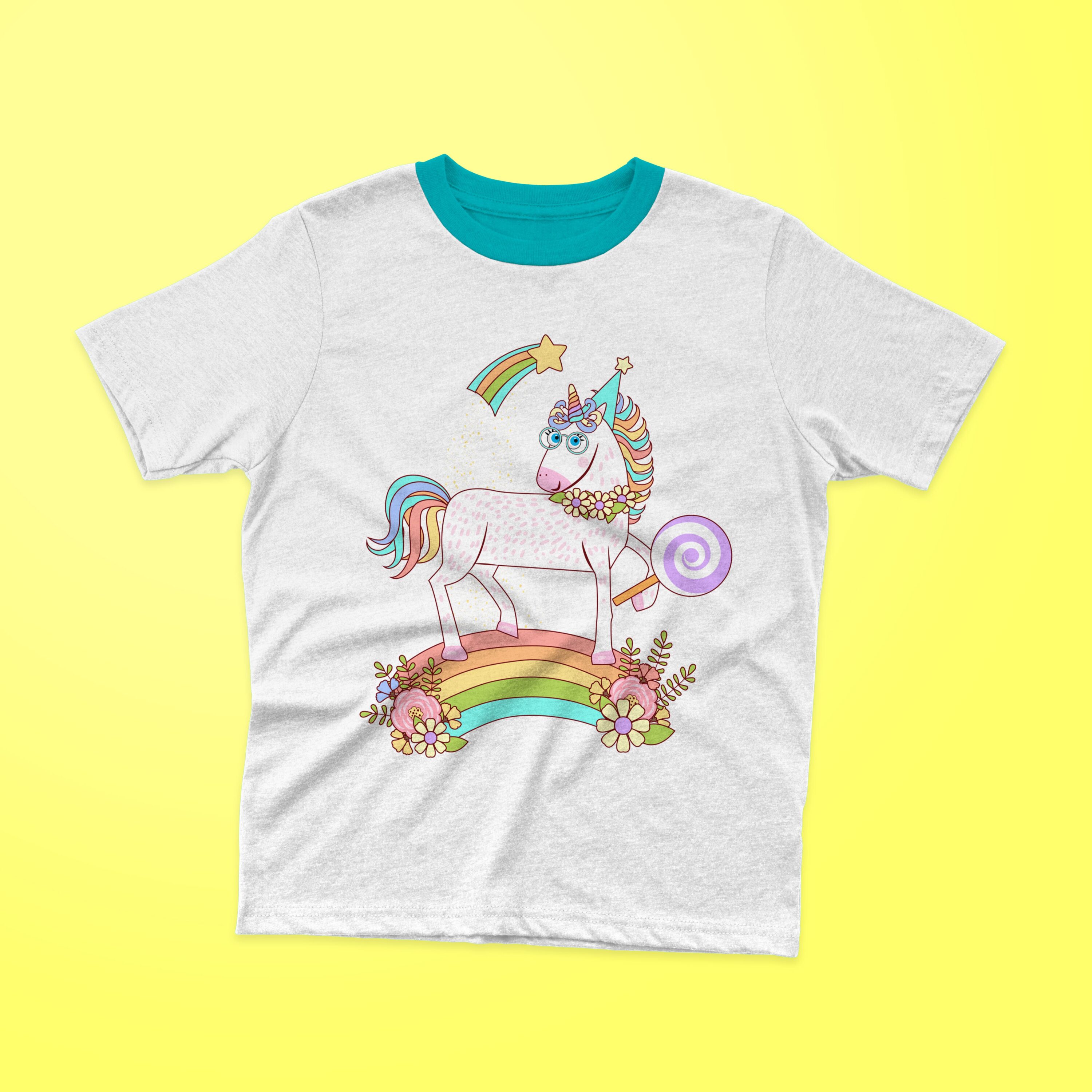 White t-shirt with a turquoise collar and a colorful unicorn with a rainbow on a yellow background.