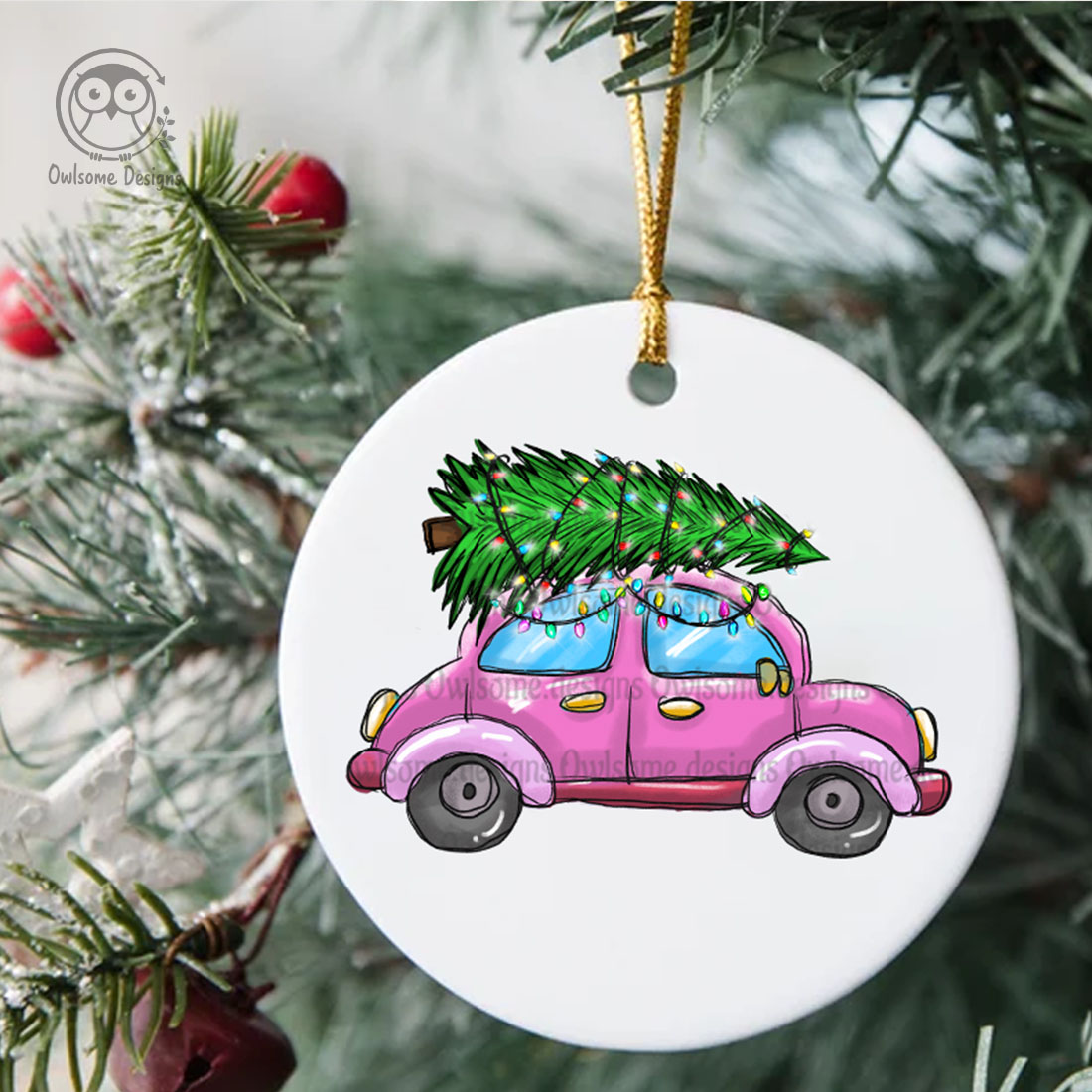 Image of a toy with a charming print a car with a Christmas tree on the roofs.