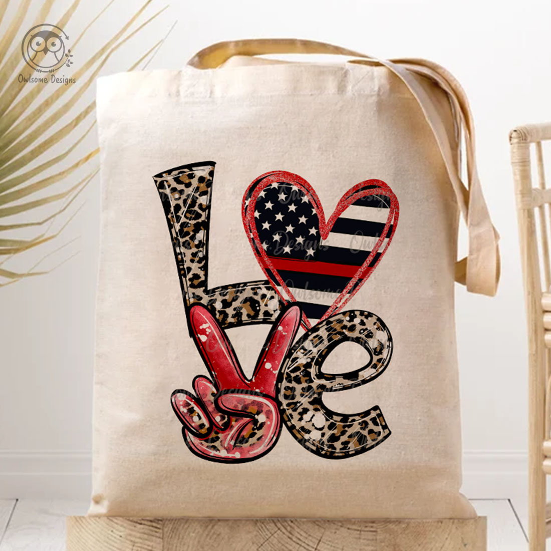 Image of a bag with a charming inscription love with the American flag.