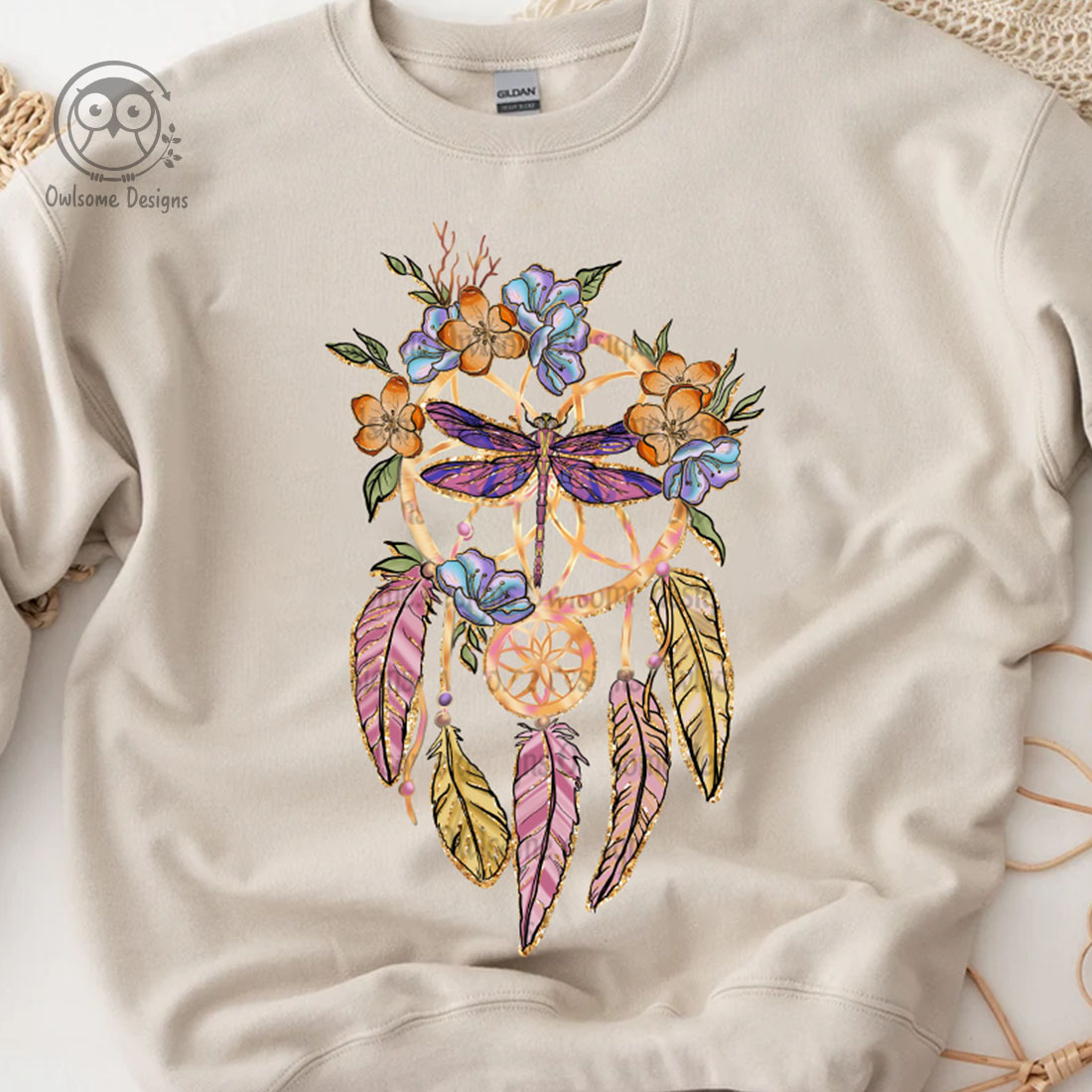 Image of sweatshirt with lovely dragonfly print and dream catcher with flowers.