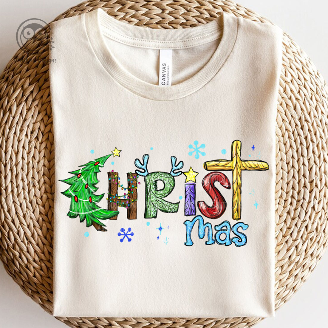 Image of a t-shirt with a charming inscription Christmas.