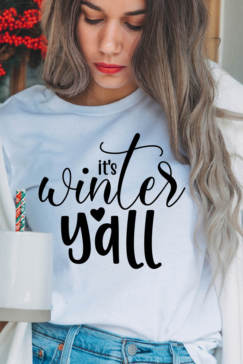 Image of a girl in a white t-shirt with an irresistible inscription "It's winter yall".