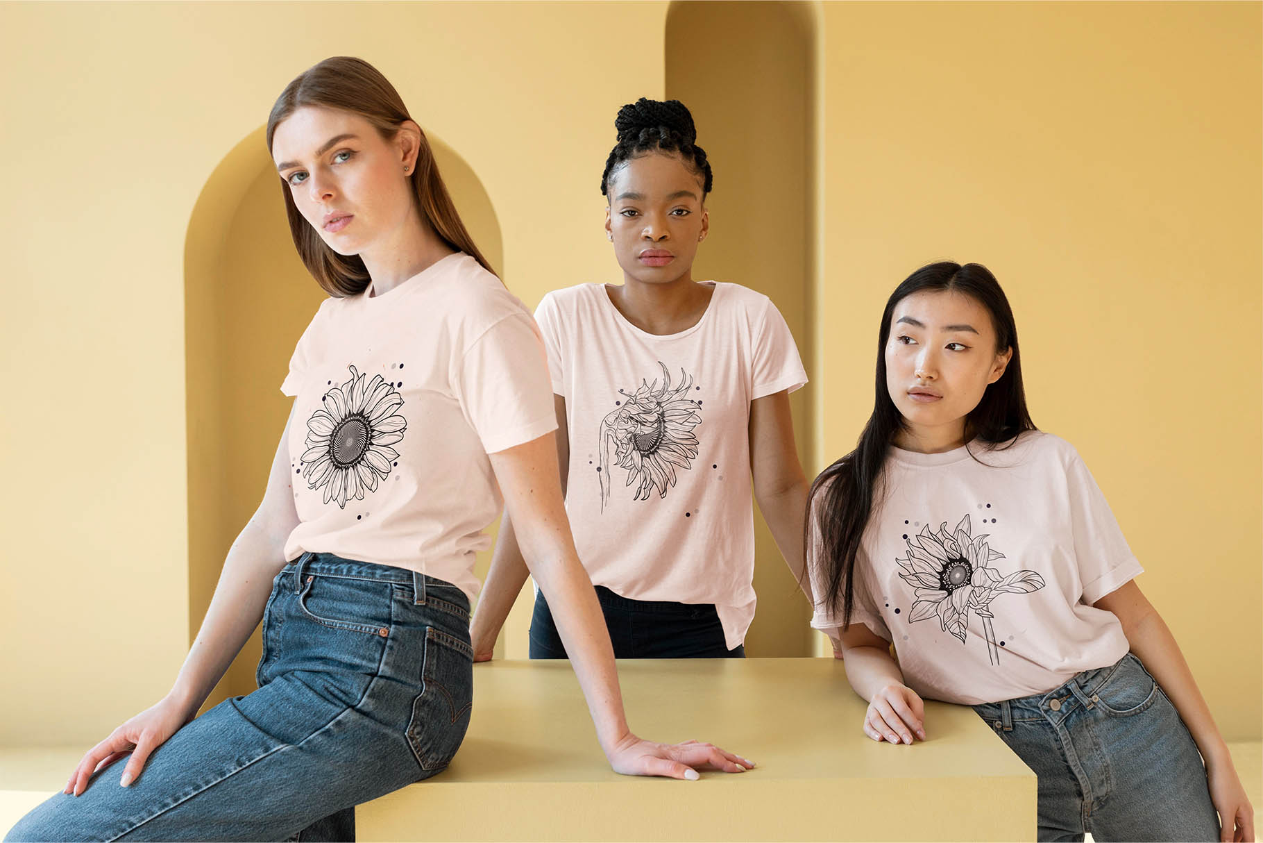 T-shirt Sunflower Line Art preview image.