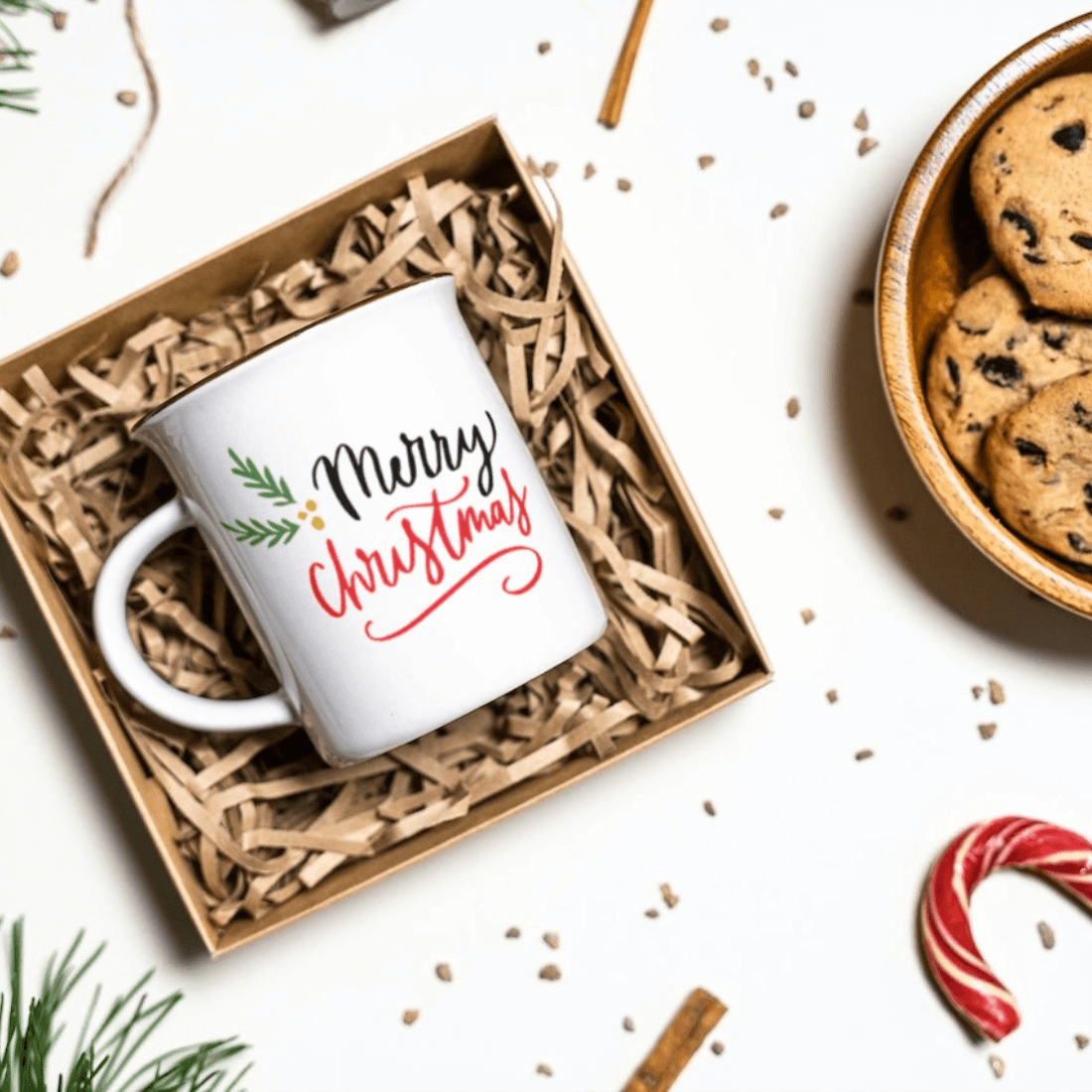 Big white tea cup with minimalistic Christmas graphic.