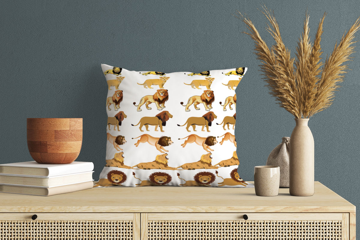 Decorate pillow with animals.