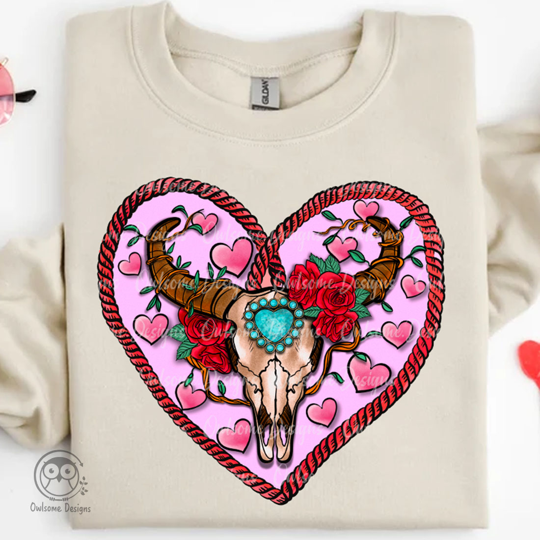 T-shirt Buffalo Skull Heart PNG Design preview image.