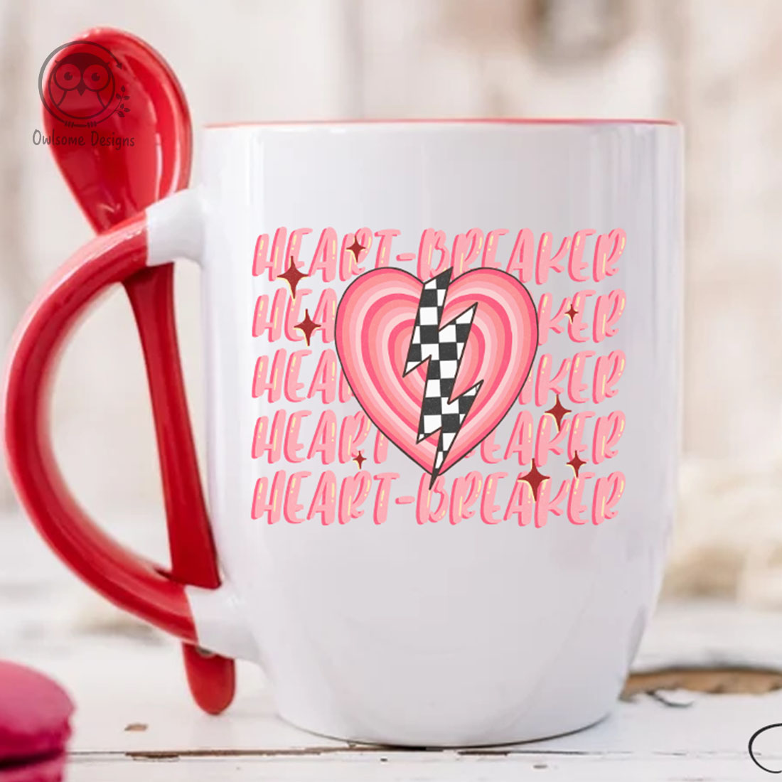 Picture of a mug with gorgeous broken heart print in pink.