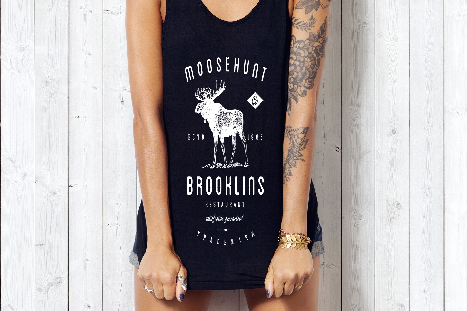 Black t0shirt with moose.