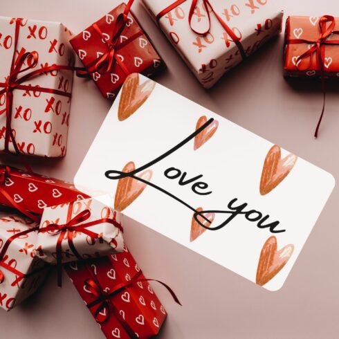 Love You Valentine's Day Wall Art main image.