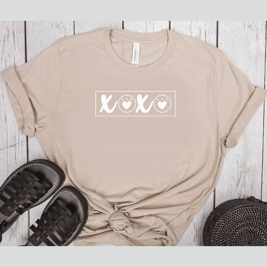 Image of a t-shirt with a wonderful inscription Xoxo