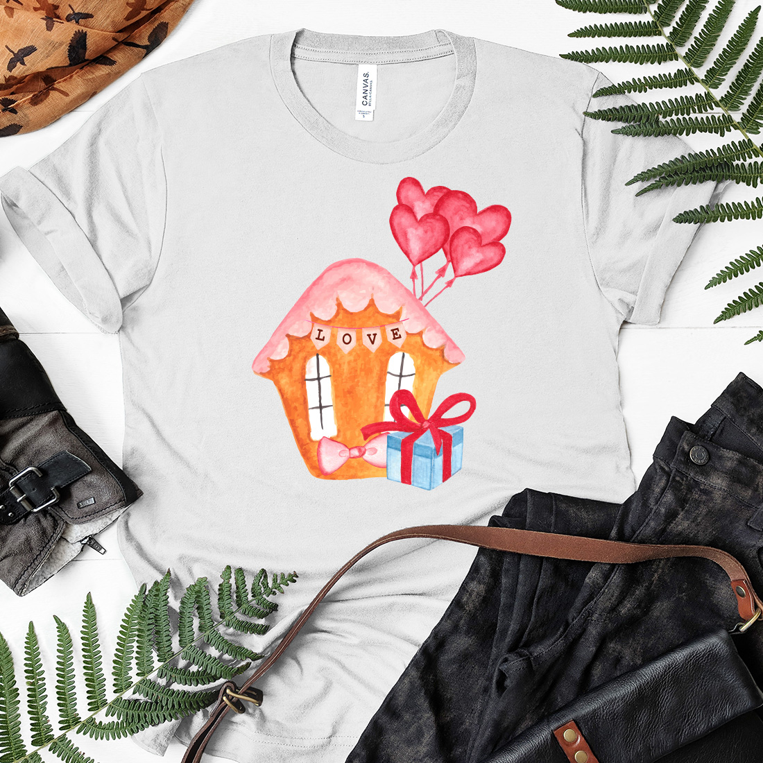 Image of T-shirt with irresistible print on Valentines Day theme.