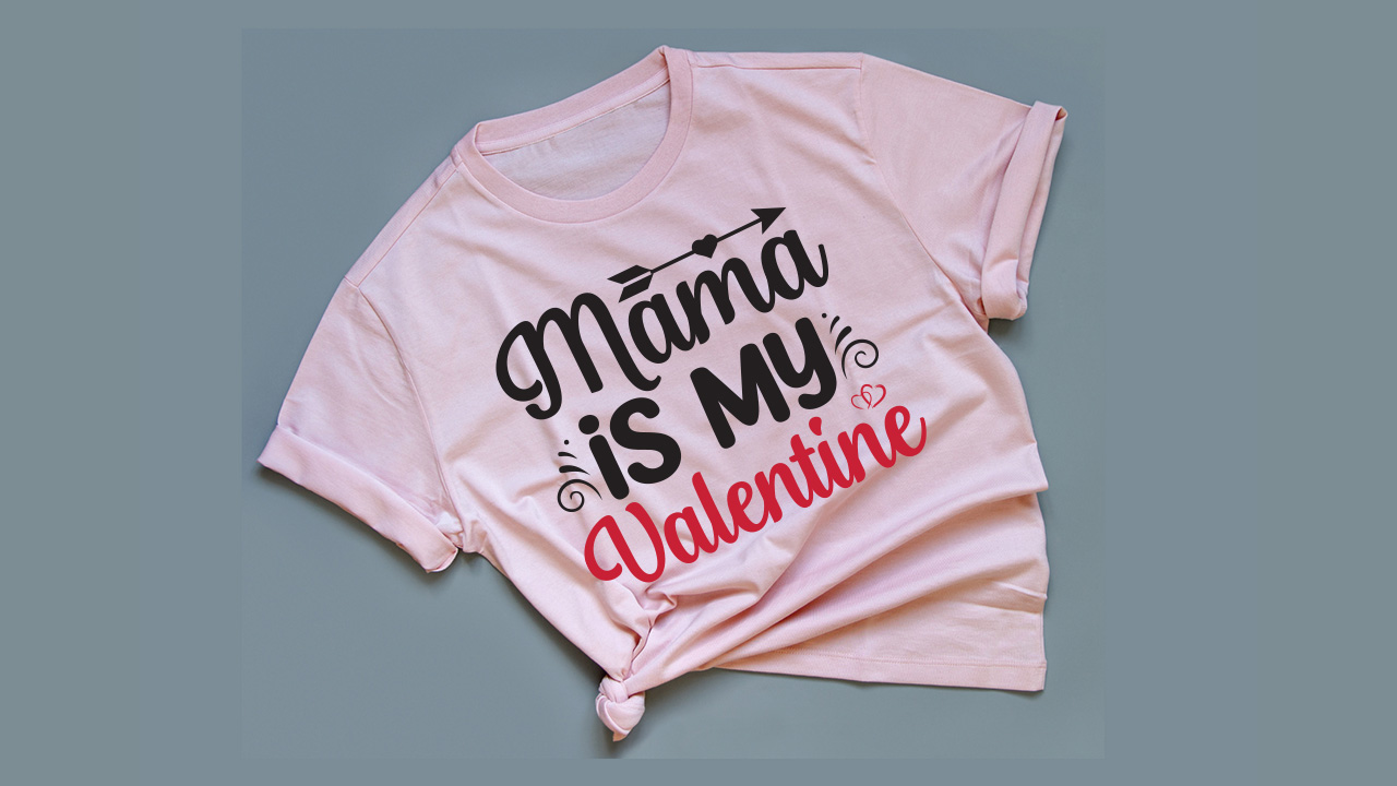 Light pink t-shirt with interesting love lettering.