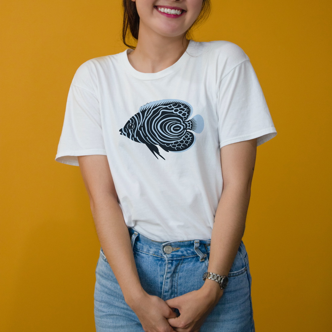 Image of a T-shirt with an irresistible print with tropical fish