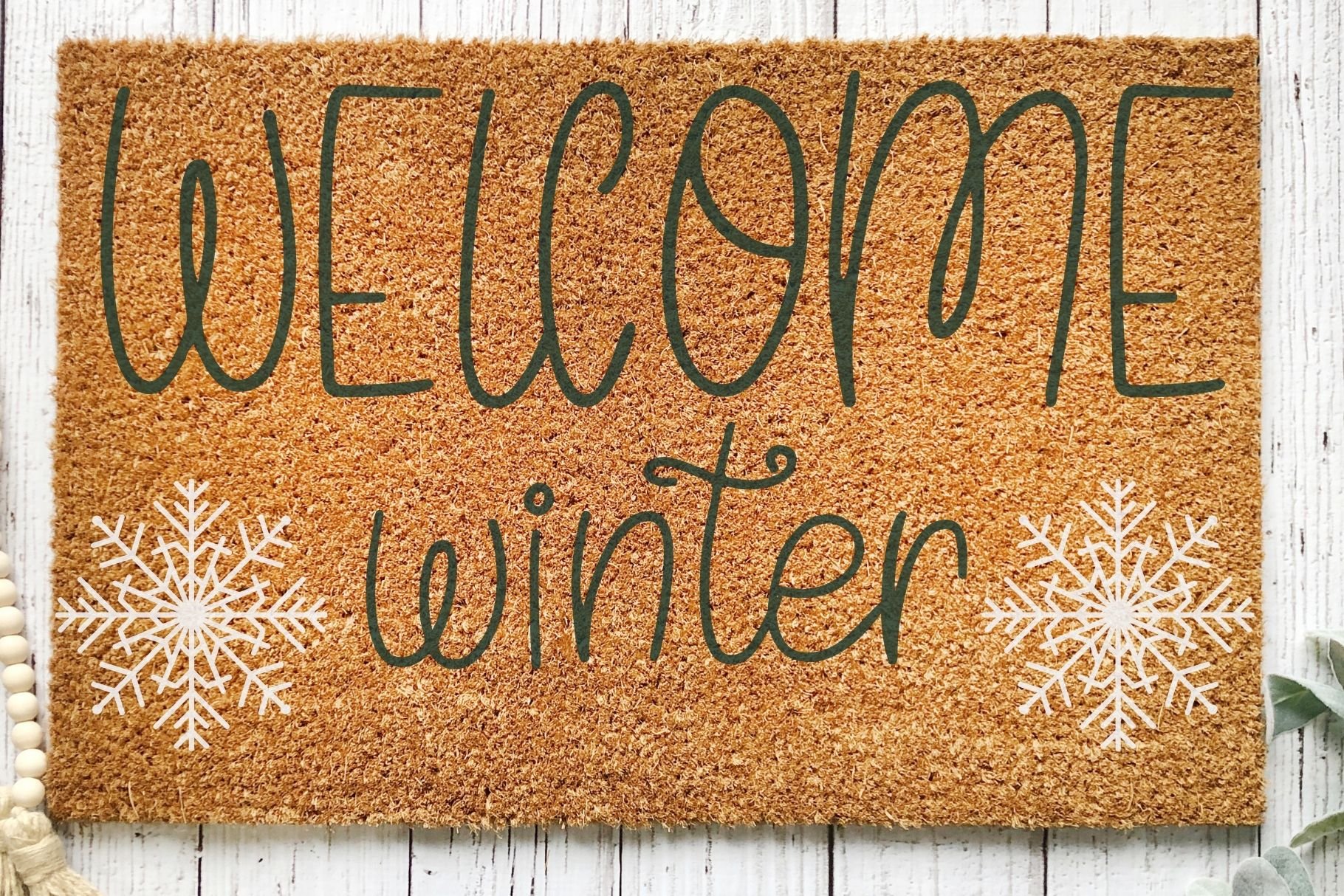 Wonderful Winter - Handwritten Font preview image.