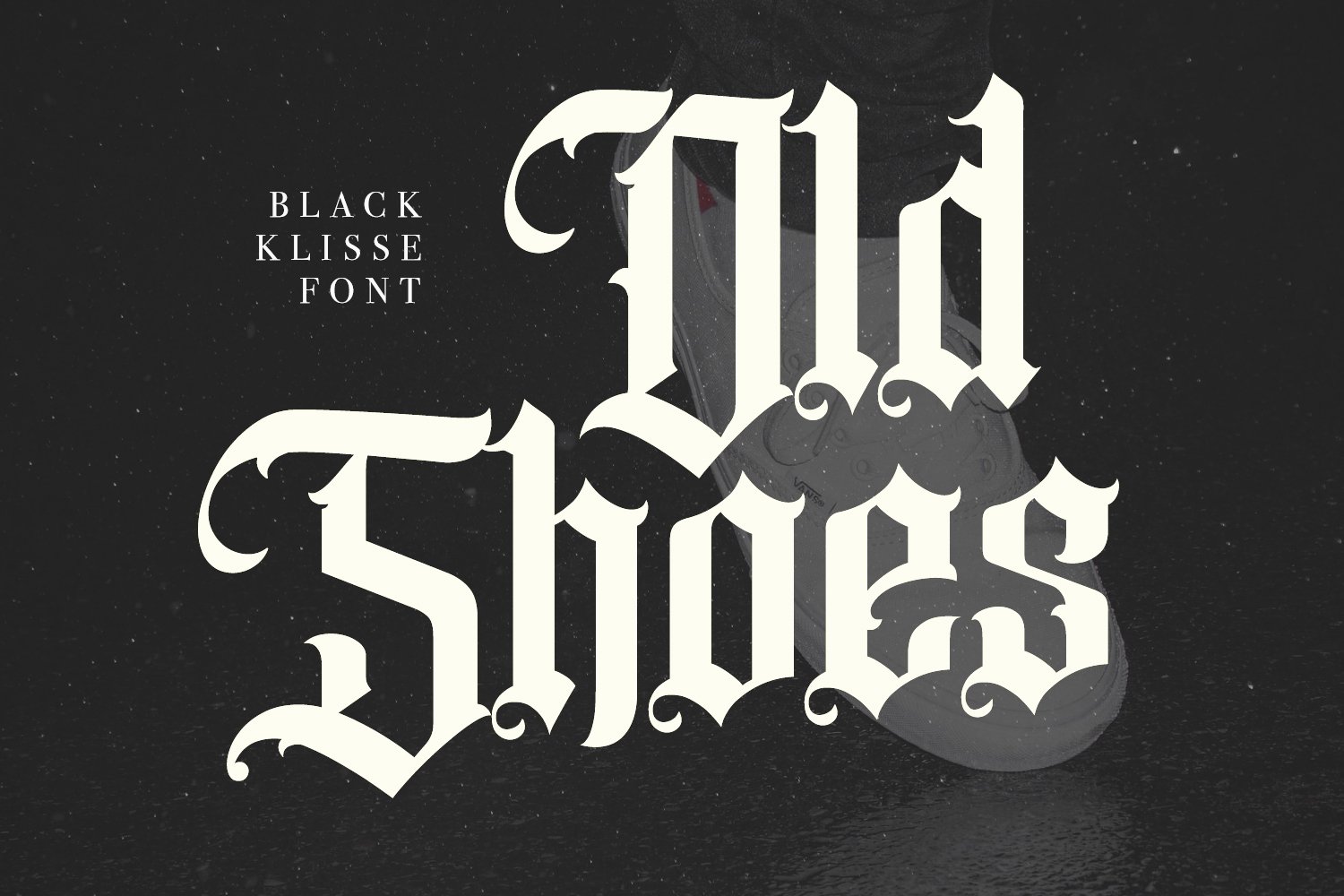 Black Klisse Blackletter Font preview image.